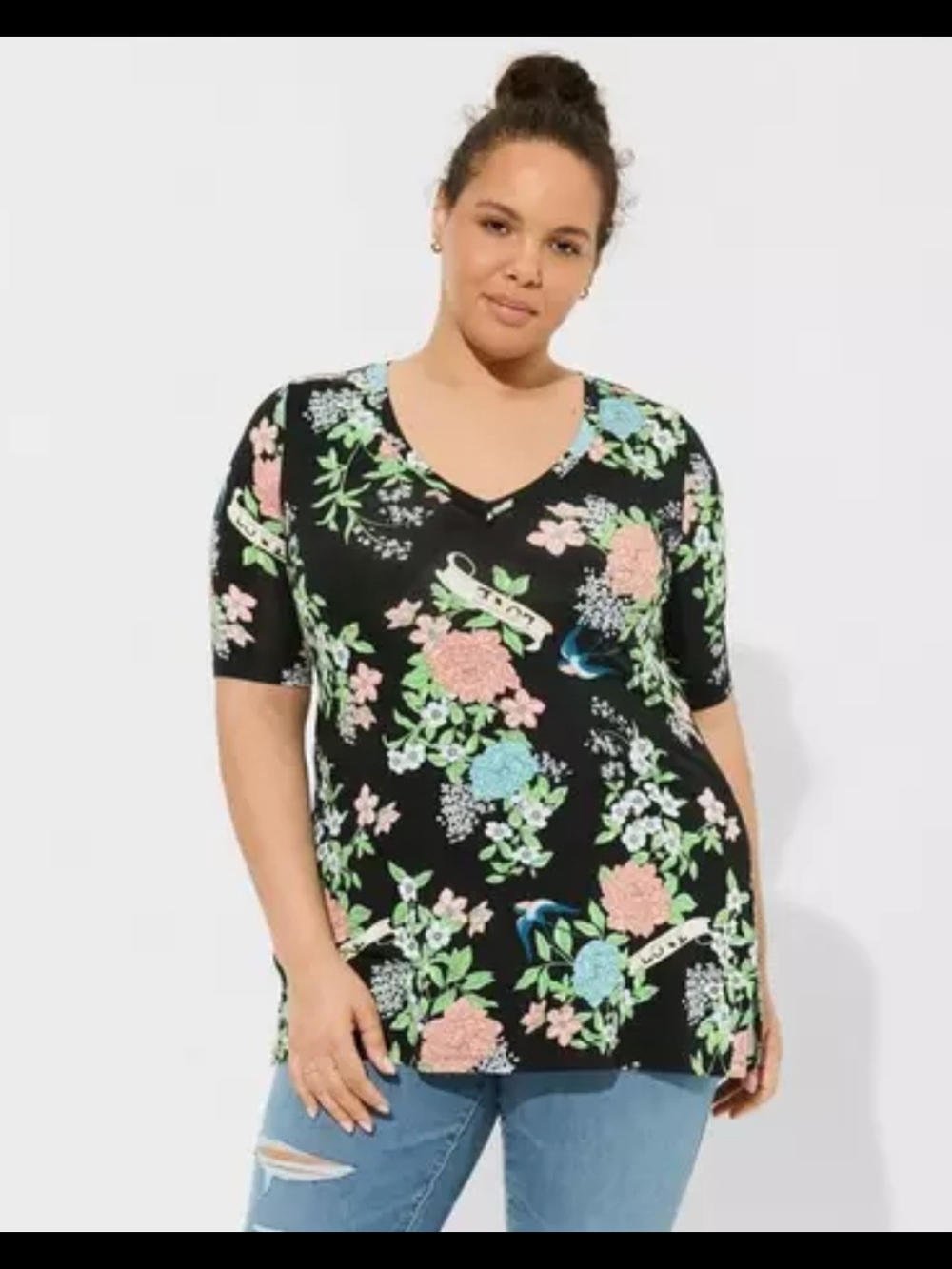 Torrid Super Soft Black Floral V-Neck Tee Size 0